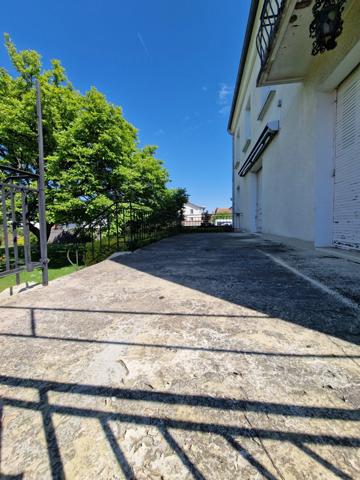 MAISON T10 à vendre proche NANCY (54) MAISON de Maître avec LOCAL, TERRASSE, GARAGE et TERRAIN