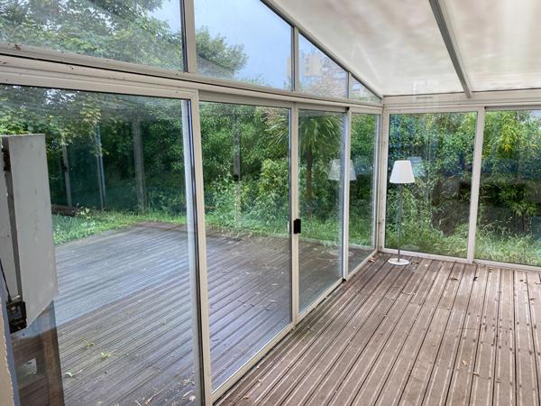 NANTES/PROCE PARCELLE DE 1000 m2 AVEC UNE MAISON 4 CHAMBRES/SOUS SOL POUR VOITURES