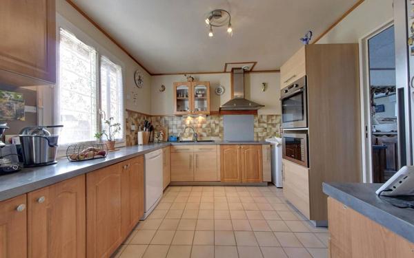 Maison à vendre    4 pièces •  Chevry-Cossigny