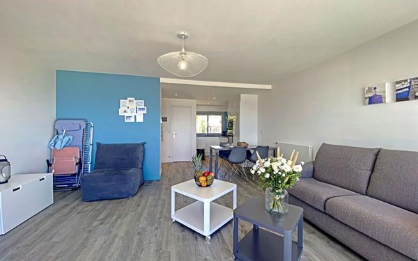 Appartement à louer    1 pièce •  Larmor-Plage