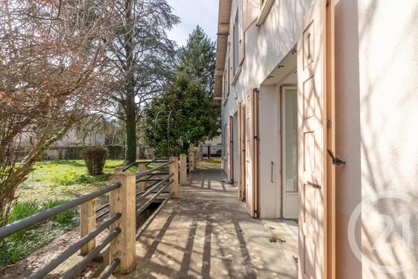 Maison à vendre  6 pièces - 112 m 2   GRENOBLE  - 38