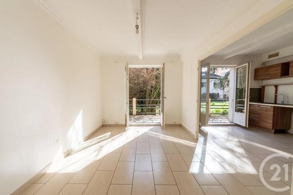 Maison à vendre  6 pièces - 112 m 2   GRENOBLE  - 38