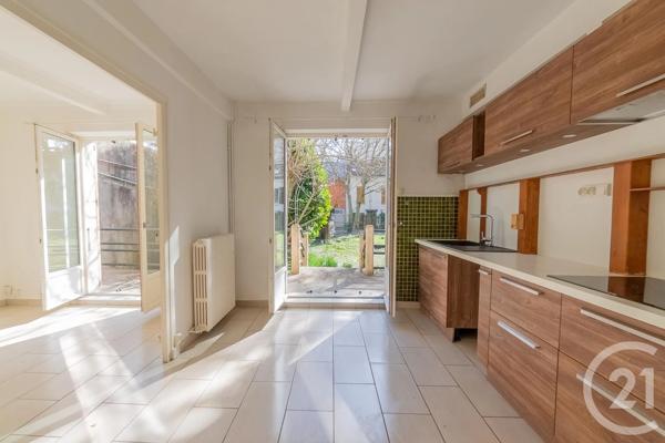 Maison à vendre  6 pièces - 112 m 2   GRENOBLE  - 38