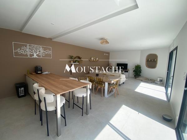 MAISON/ VILLA CONTEMPORAINE AVEC PISCINE - CENTRE-VILLE DE VAUX SUR MER -