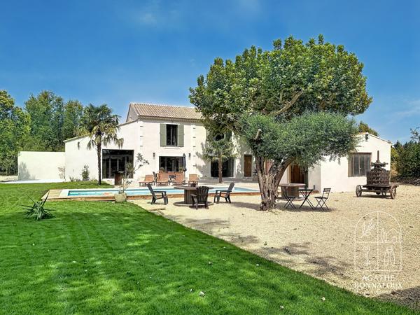 Mas Provençal d’Exception Entièrement Rénové – 1 Ha de Terrain, Piscine & Dépendance