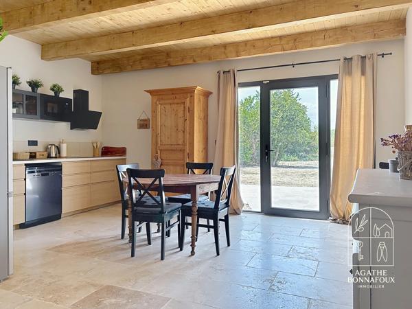 Mas Provençal d’Exception Entièrement Rénové – 1 Ha de Terrain, Piscine & Dépendance