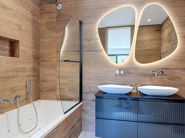 Maison à vendre  4 pièces - 151 m2 LECCI - 201