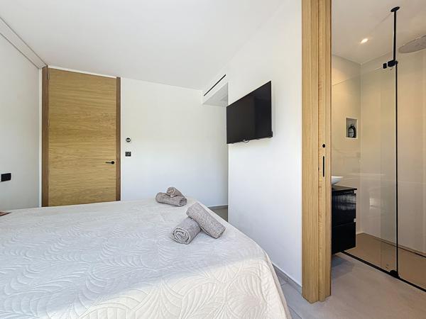 Maison à vendre  4 pièces - 151 m2 LECCI - 201