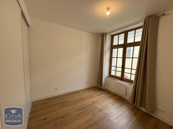 Appartement à louer 3 pièces 77.7m²
