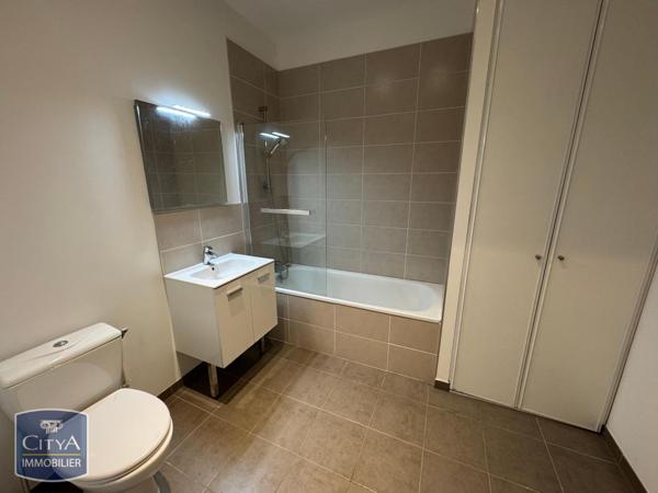 Appartement à louer 3 pièces 77.7m²