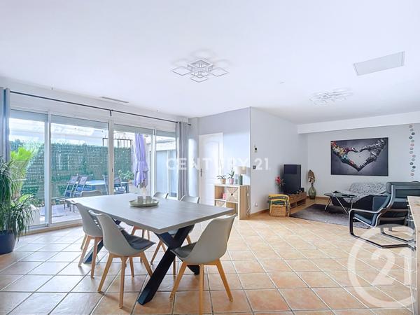 Appartement T4 à vendre  5 pièces - 129,48 m2 AUBAGNE - 13