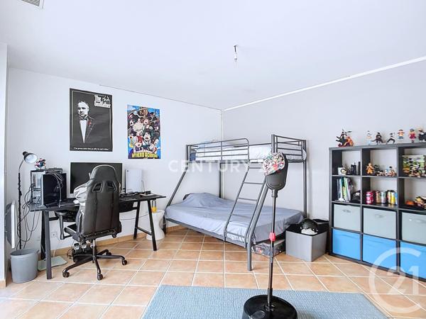 Appartement T4 à vendre  5 pièces - 129,48 m2 AUBAGNE - 13