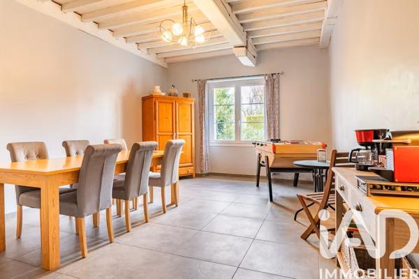 Maison à vendre 8 pièces 206 m² Saint-Martin-de-Seignanx