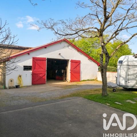 Maison à vendre 8 pièces 206 m² Saint-Martin-de-Seignanx