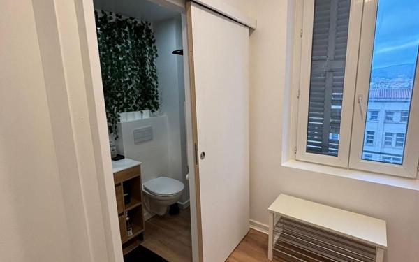 Appartement à louer    1 pièce • 30 m2 Toulon