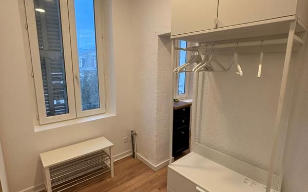 Appartement à louer    1 pièce • 30 m2 Toulon