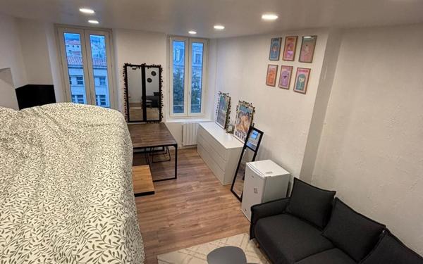 Appartement à louer    1 pièce • 30 m2 Toulon