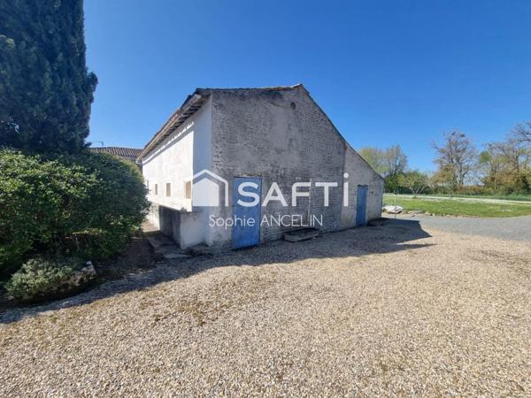 Charmante maison avec dépendances Fontaine Chalendray