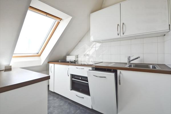 Appartement Issy Les Moulineaux 2 pièce(s) dernier étage avec Terrasse