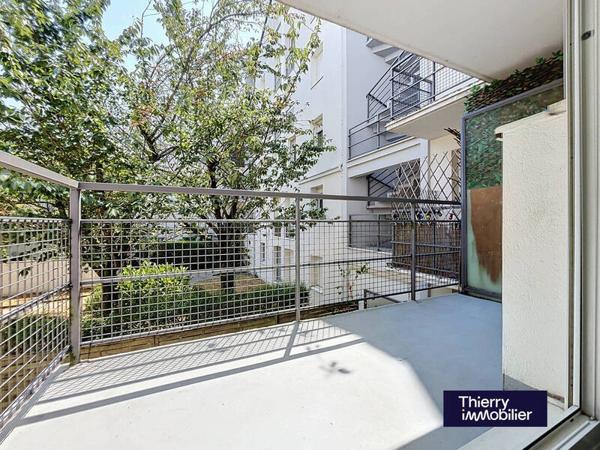 Appartement 3 pièces                                        - 44000 Nantes - Saint-Clément - Jardin des plantes Réf : 120637
