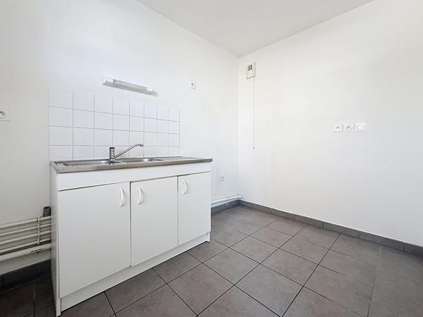 Appartement T2 de 49,93m2 avec parking à Le Petit Quevilly - LE PETIT QUEVILLY