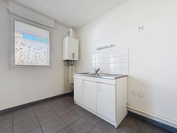 Appartement T2 de 49,93m2 avec parking à Le Petit Quevilly - LE PETIT QUEVILLY