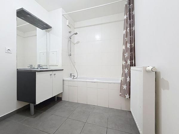 Appartement T2 de 49,93m2 avec parking à Le Petit Quevilly - LE PETIT QUEVILLY