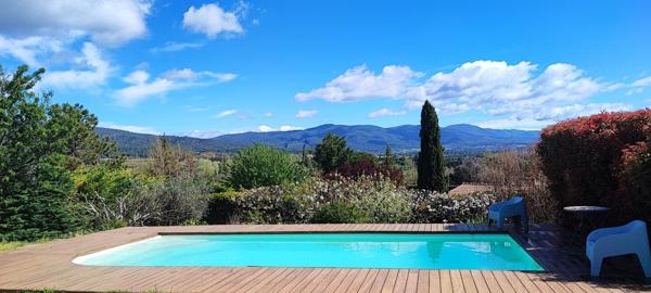 Charmante Villa de Plain-Pied avec Vue sur le Luberon