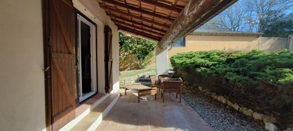 Charmante Villa de Plain-Pied avec Vue sur le Luberon