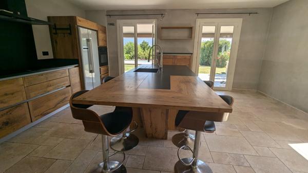 Charmante Villa de Plain-Pied avec Vue sur le Luberon