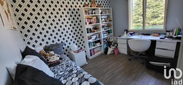 Maison 5 pièces de 116 m² à Saint-Genis-Laval (69230)