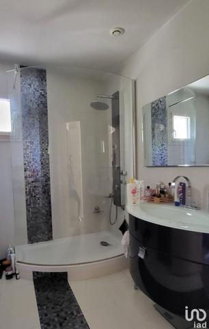 Maison 5 pièces de 116 m² à Saint-Genis-Laval (69230)