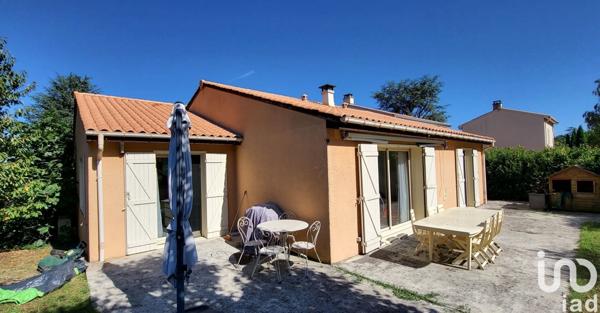 Maison 5 pièces de 116 m² à Saint-Genis-Laval (69230)