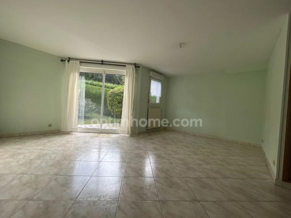 Honfleur - 91 m2 - jardin 216 m2 - 3 chambres - 2 wc - garage - cellier