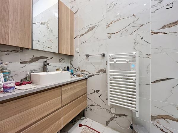 Appartement 4 pièces - 112 m² Exclusivité efficity