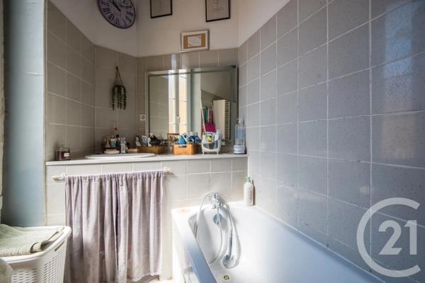 Appartement F3 à vendre  3 pièces - 56 m 2   NICE  - 06