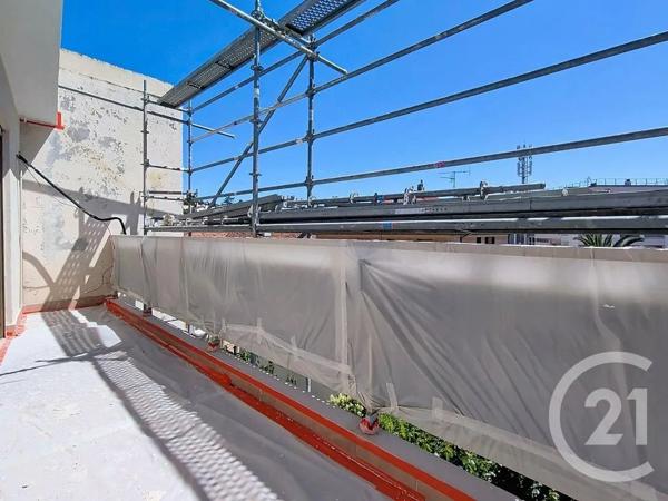 Appartement T3 à vendre  3 pièces - 72,20 m 2   ST RAPHAEL  - 83