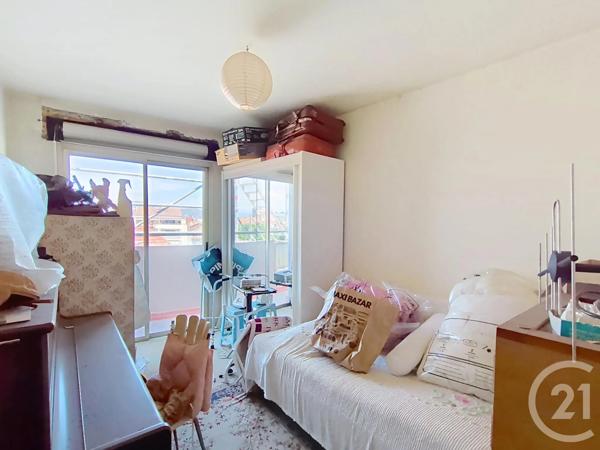 Appartement T3 à vendre  3 pièces - 72,20 m 2   ST RAPHAEL  - 83