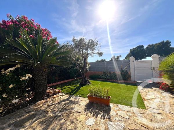 Maison à vendre  4 pièces - 84,10 m 2   LA LONDE LES MAURES  - 83