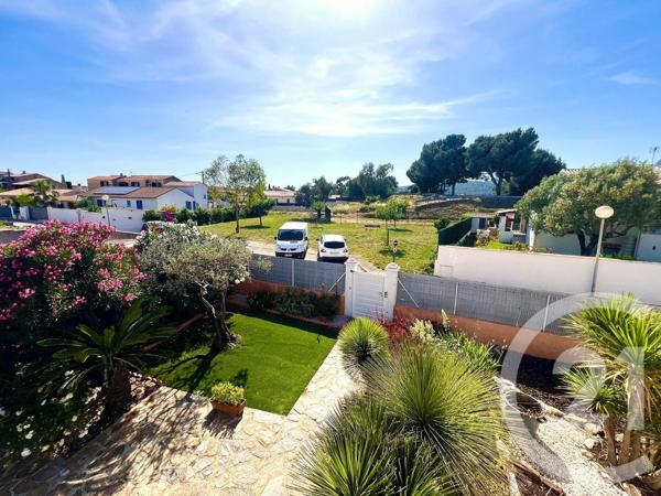 Maison à vendre  4 pièces - 84,10 m 2   LA LONDE LES MAURES  - 83