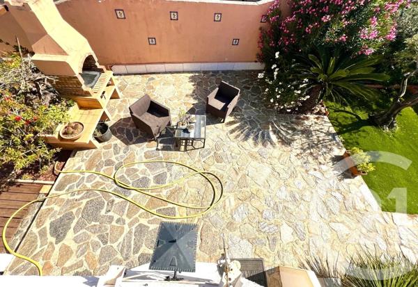 Maison à vendre  4 pièces - 84,10 m 2   LA LONDE LES MAURES  - 83