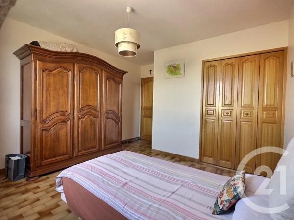 Maison à vendre  4 pièces - 84,10 m 2   LA LONDE LES MAURES  - 83