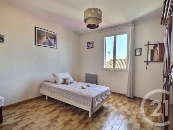 Maison à vendre  4 pièces - 84,10 m 2   LA LONDE LES MAURES  - 83