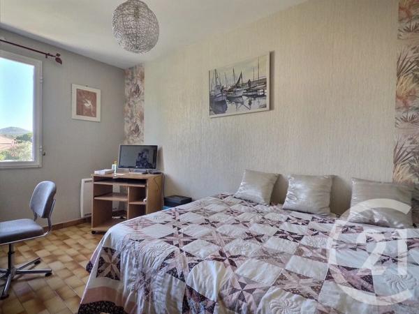 Maison à vendre  4 pièces - 84,10 m 2   LA LONDE LES MAURES  - 83