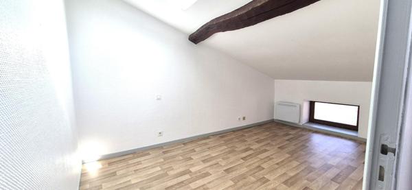 Appartement de charme au dernier étage – Centre-ville de Bourg-en-Bresse