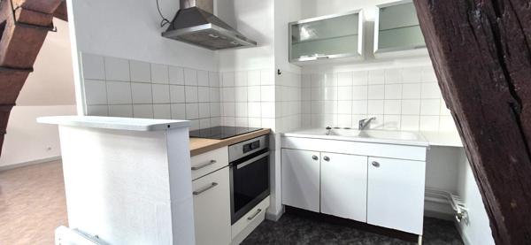 Appartement de charme au dernier étage – Centre-ville de Bourg-en-Bresse