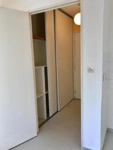 Appartement T1 NANTES Bourgeonnière - 18.29 m2  410 Euros