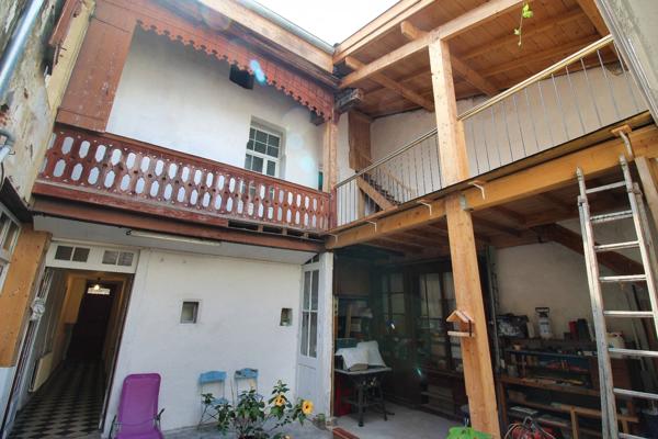 Maison à vendre 8 pièces,4 chambres, BAZAS CENTRE (33)