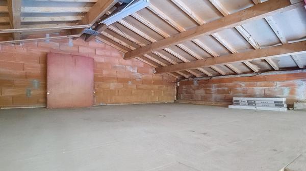 A vendre Local commercial 390 m2 à Clermont Dessous