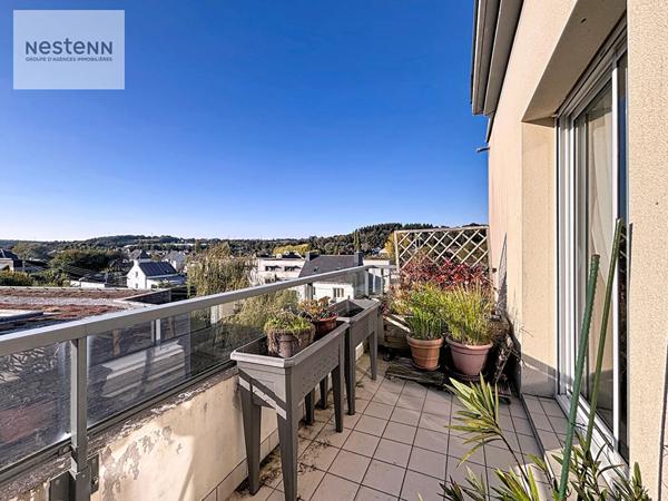 Appartement - 3 pièces - 62 m² - KERFEUNTEUN - garage et stationnement privatifs